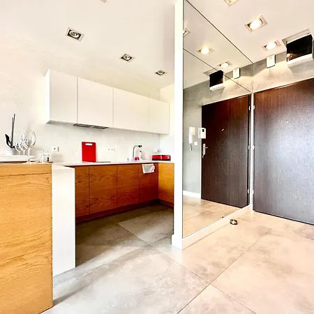 Podwale 2 - Self Check-in 20h ~parking & Lift Apartment Wroclaw